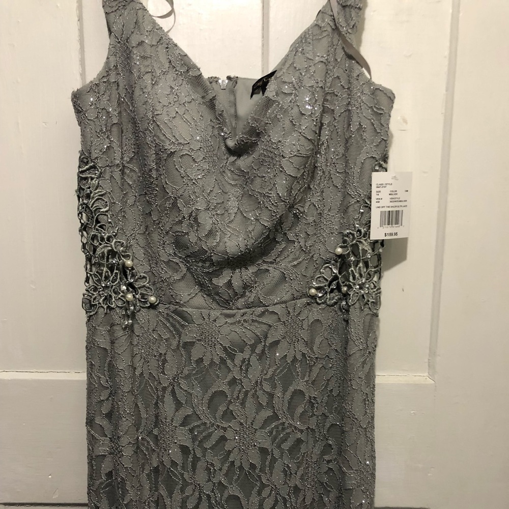 never worn David’s bridal off shoulder dress